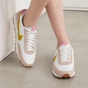 NEVER WORN hard to find Nike Daybreaker sneaks 7.5